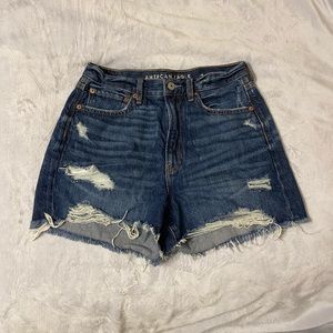 AMERICAN EAGLE 90’s BOYFRIEND DENIM SHORTS